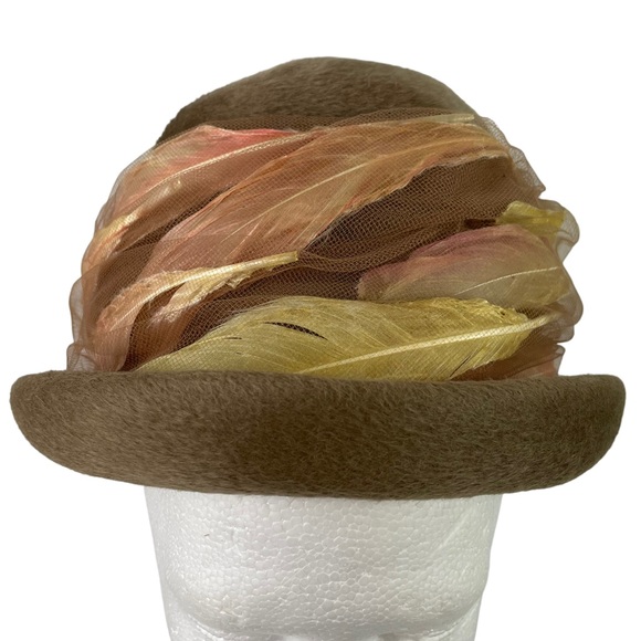 Vintage 1940s Christian Dior Chapeaux Feather Adorned Italian Fur Fedora Style - Picture 12 of 16